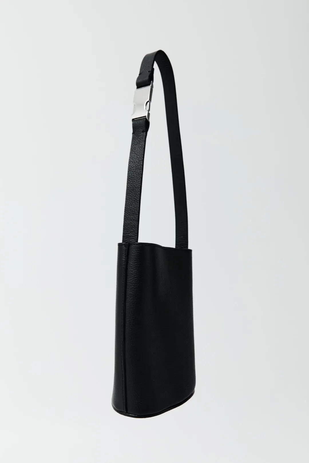 Bags*St. Agni Adjustable Bucket Bag - Black