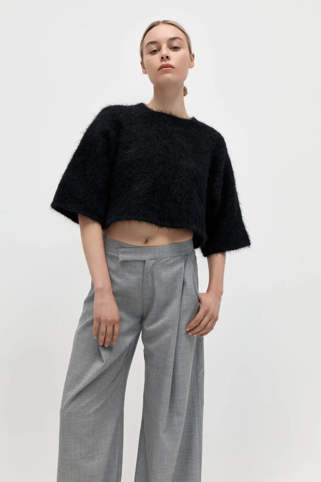 T-Shirts*St. Agni Alpaca Cropped Tee - Black