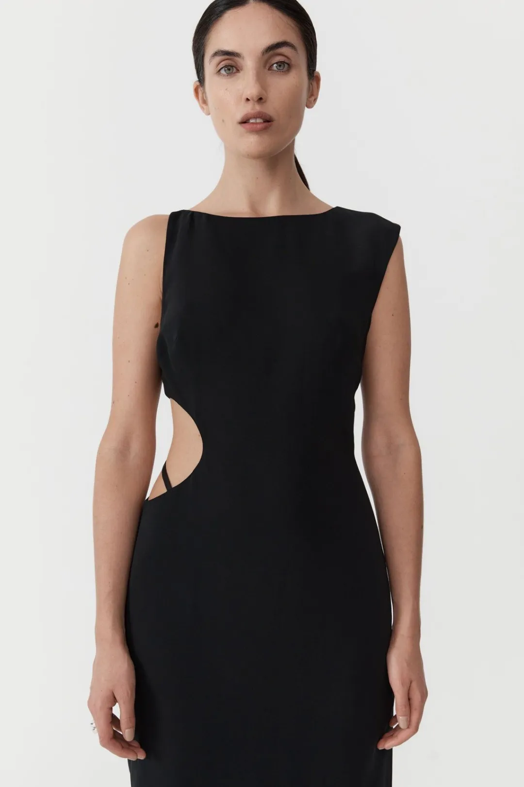 Dresses*St. Agni Arc Cut Out Dress - Black