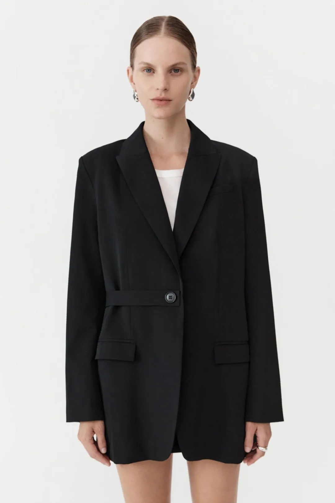 Tailoring*St. Agni Belt Detail Blazer - Black