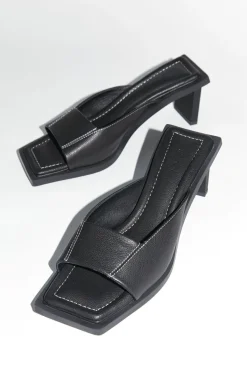 Heels*St. Agni Contrast Stitch Heel - Black