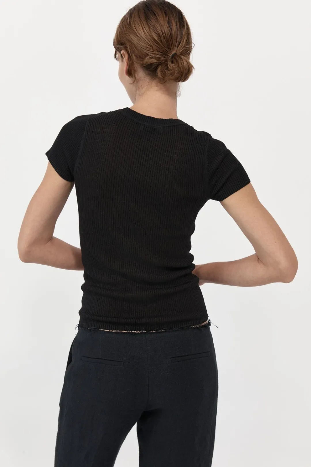 Knitwear*St. Agni Cut Out Knit Tee - Black