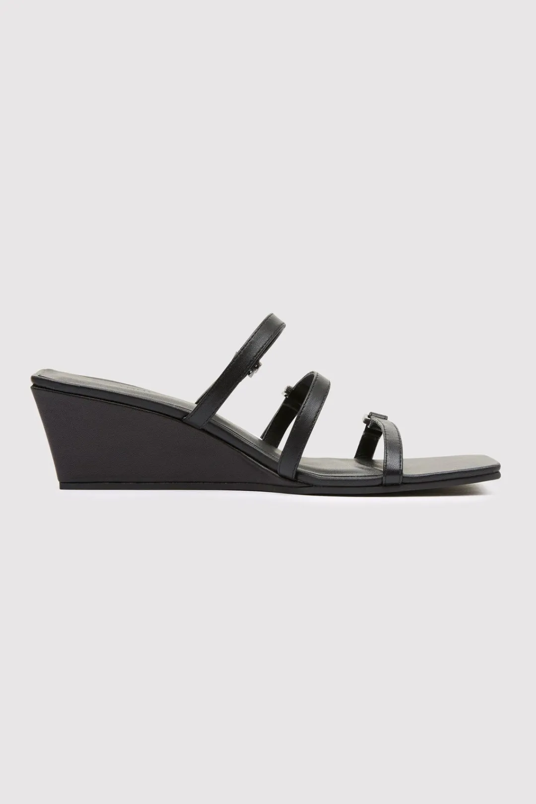 Heels*St. Agni Mini Ring Detail Wedge - Black