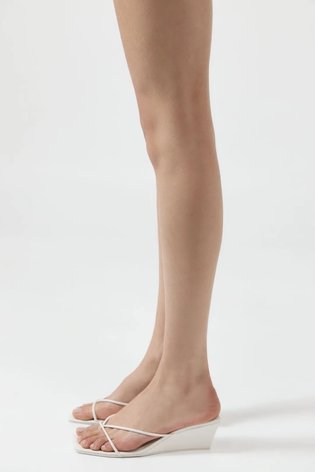Heels*St. Agni Minimal Low Wedge - White