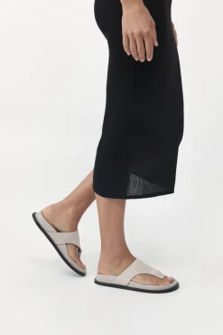 Slides*St. Agni Minimal Thong - Chalk