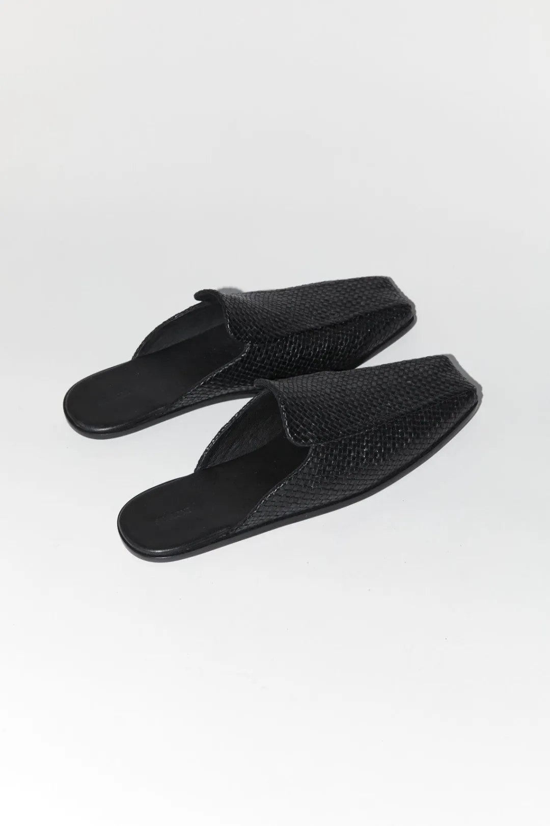 Loafers*St. Agni Modernist Woven Mule - Black