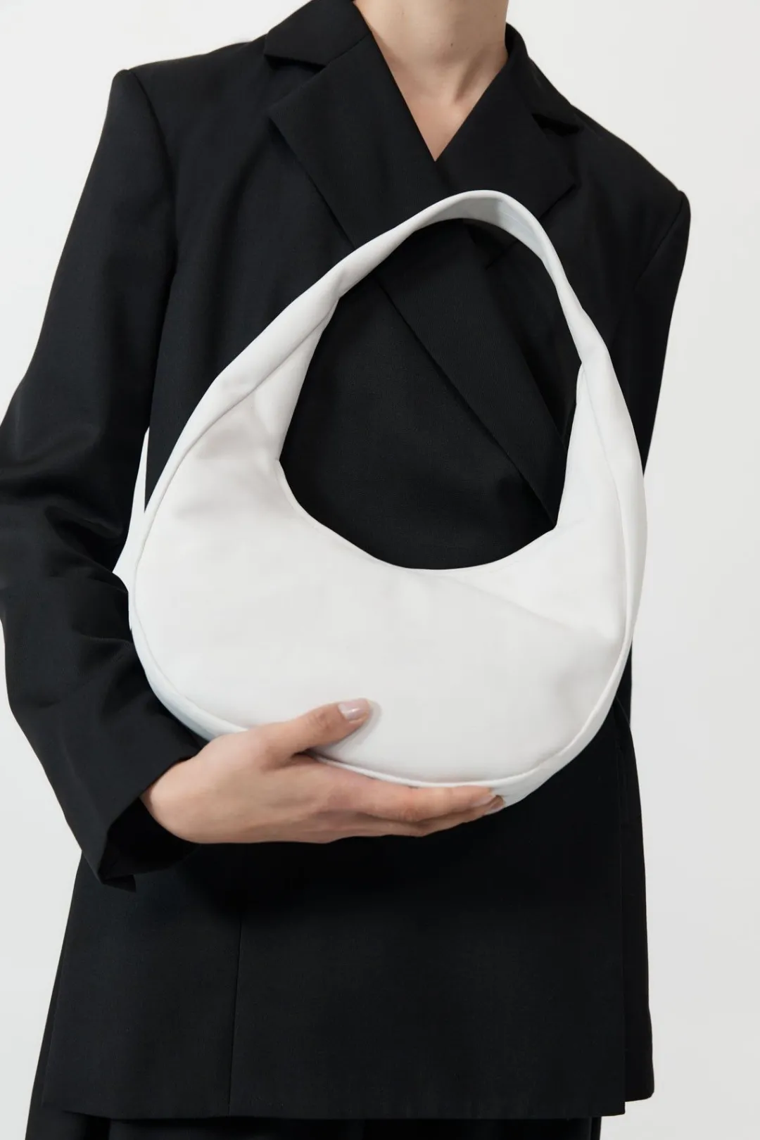 Bags*St. Agni Oval Mini Bag - Cool White