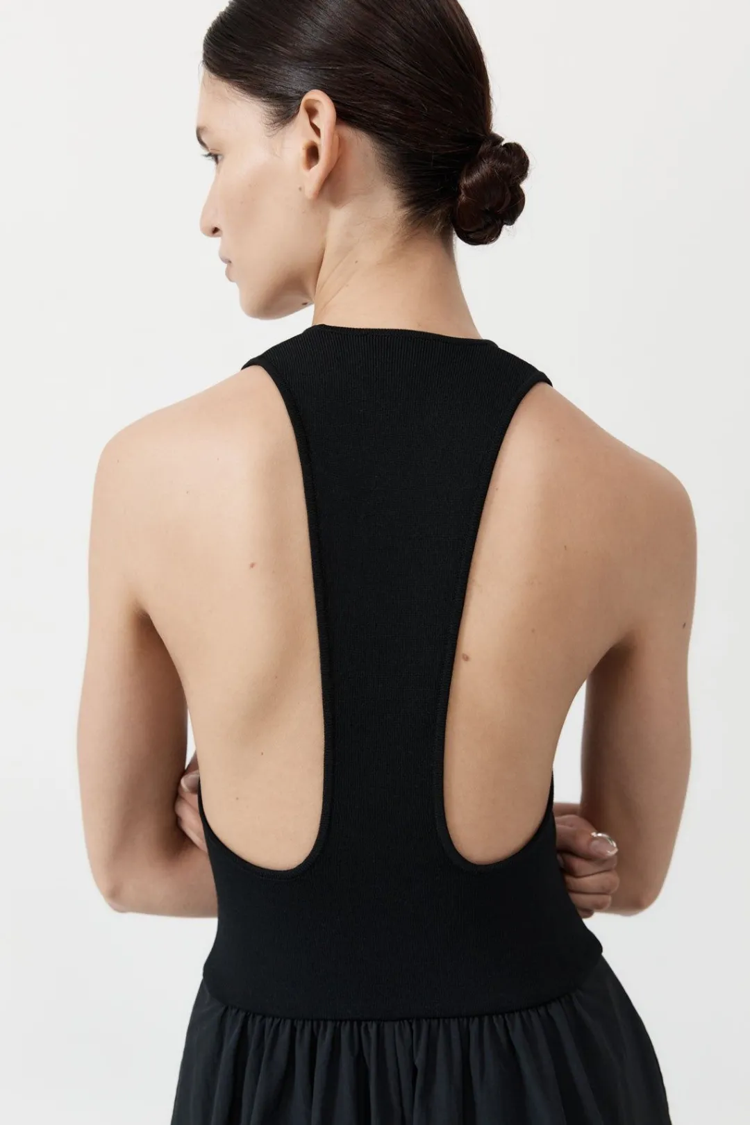 Dresses*St. Agni Plunge Neck Dress - Black