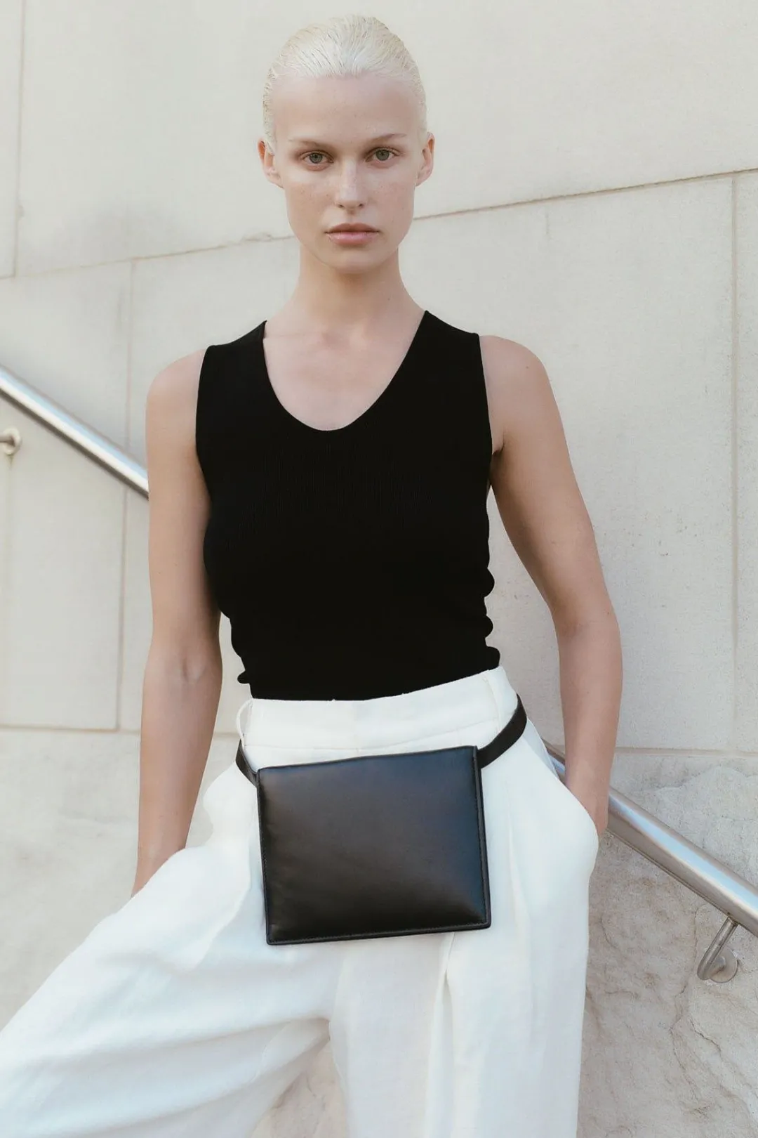 Singlets*St. Agni Plunge Neck Knit Top - Black