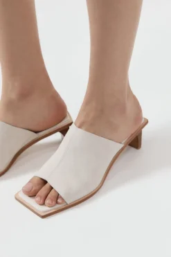 Heels*St. Agni Raw Edge Heel - White