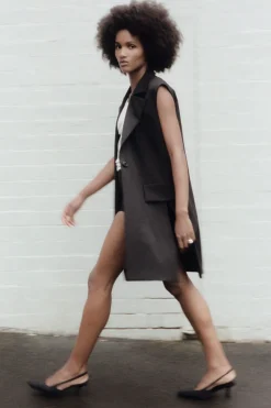 Unisex*St. Agni Sleeveless Tailored Blazer - Black