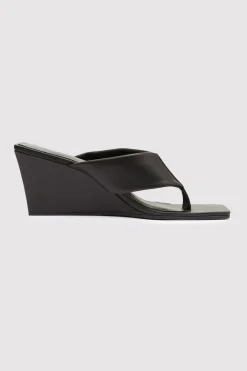 Wedges*St. Agni Soft Thong Wedge - Black