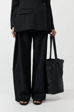 Unisex*St. Agni Woven Bucket Bag - Black
