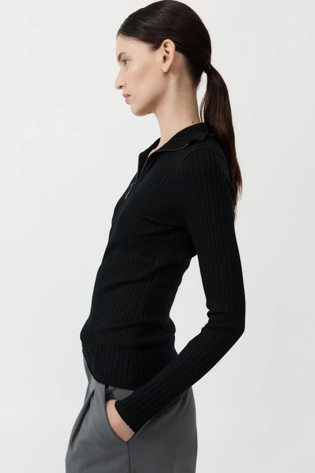 Jumpers*St. Agni Zip Front Top - Black