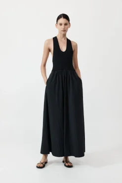 Dresses*St. Agni Plunge Neck Dress - Black